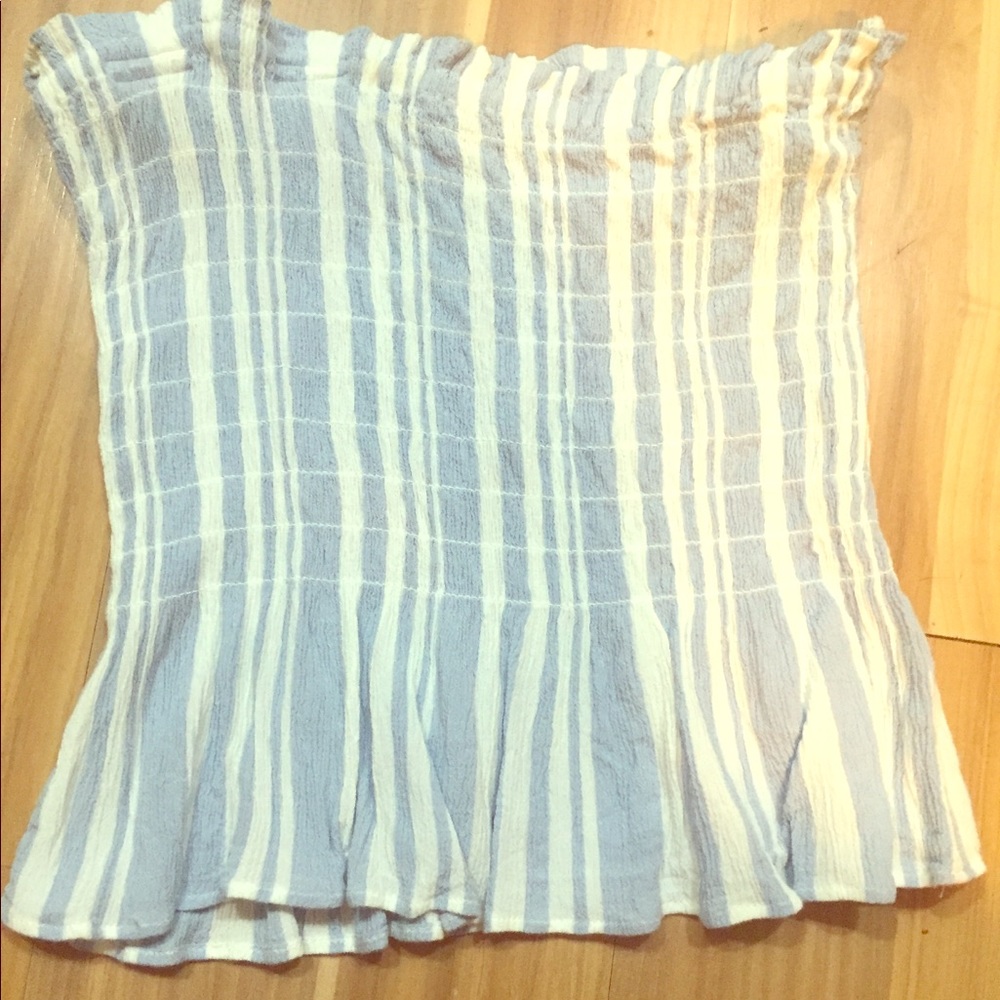 AE Peplum tube top size small (spring 18’)